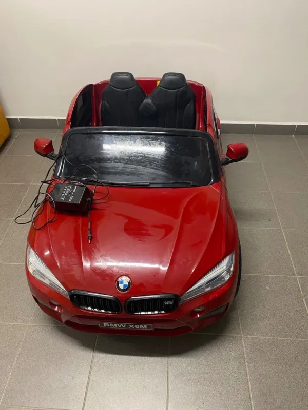 Elektrické auto