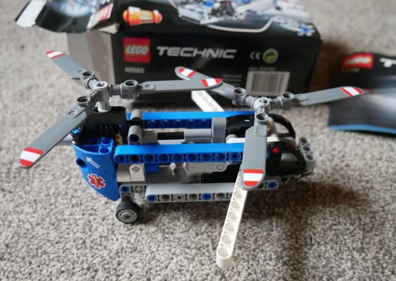 LEGO letadlo