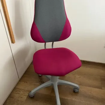 Kvalitní dětská/studentská rostoucí židle od české značky