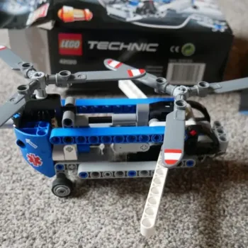 LEGO letadlo